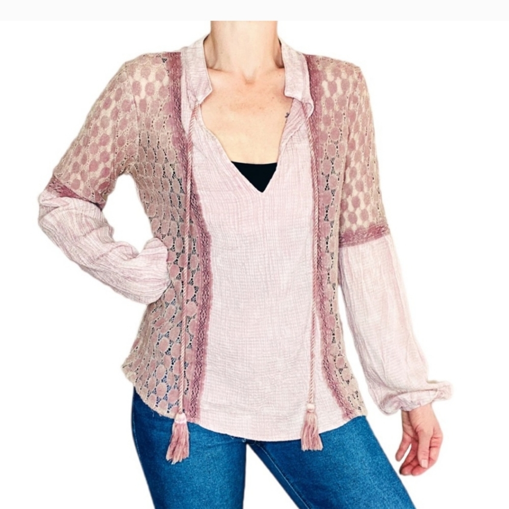 Gimmicks BKE Pink Crochet Top Size Small